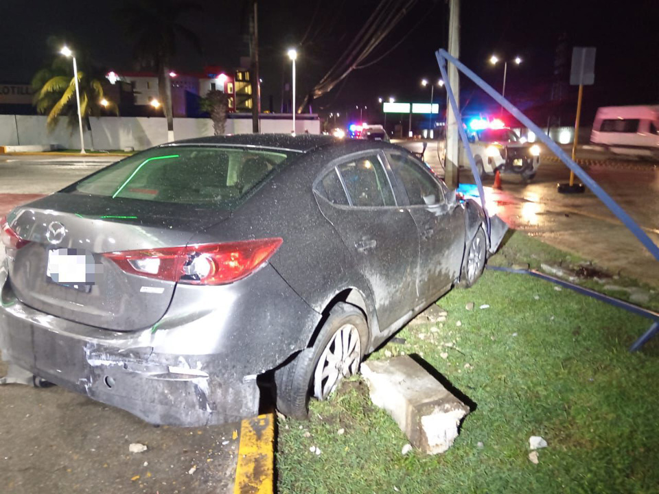 Colisión en la avenida Luis Donaldo Colosio