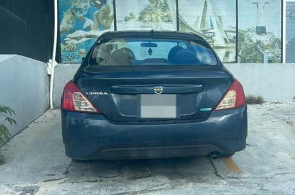 Recuperan en Cancún auto con reporte de robo