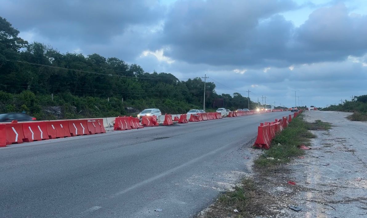 Zona del socavón de casi una década en la carretera Cancún-Playa del Carmen, por fin será reparado