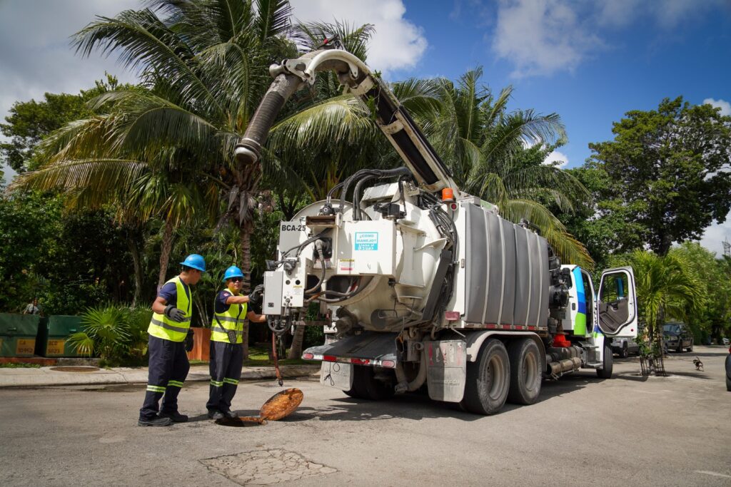 Aguakan destaca las consecuencias de un drenaje obstruido