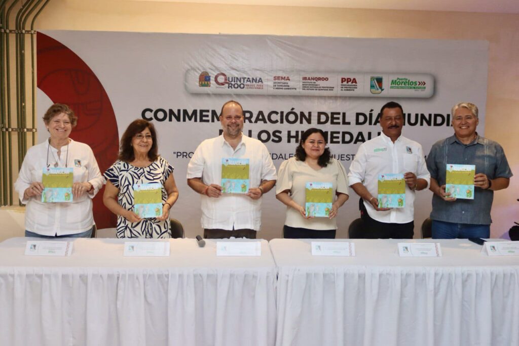 Presentan en Puerto Morelos libro El manglar y sus tesoros escondidos