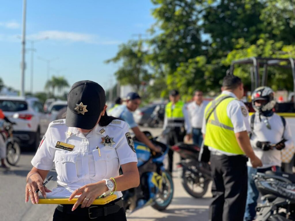 Sigue en Cancún operativo de seguridad para motociclistas