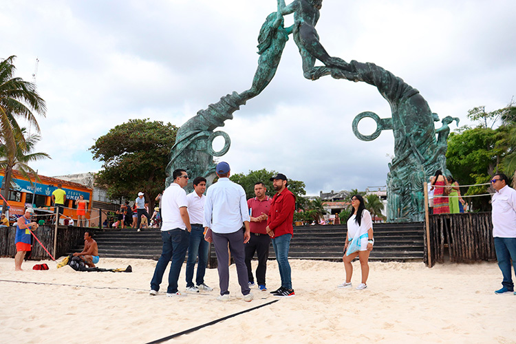 nician los preparativos para recibir el Tour Mundial de Voleibol de Playa Elite 16 Playa del Carmen