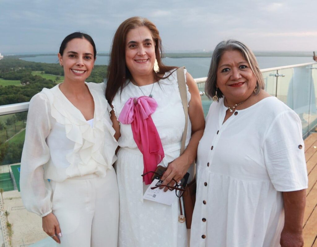 Ana Paty Peralta impulsa liderazgo femenino en el turismo de Quintana Roo