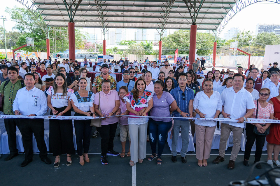 Invita Gobernadora a mujeres a extender sus alas con empleos mejor pagados